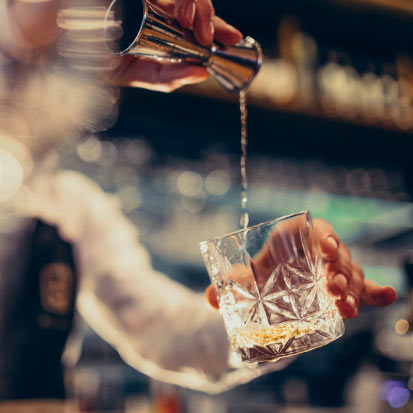 Powerplay Studios offers the best bartender and mixologist books for your perfect corporate gift set.