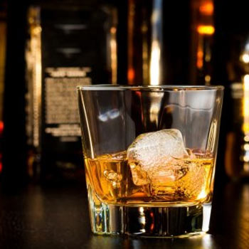 Powerplay Studios offers Corporate Logo Barware from Whiskey Glasses to Stirs and Wine Cases. 